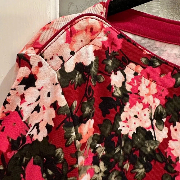 Lands’ End 3/4 Sleeve Hydrangea Floral Pink & Red Cotton Top Blouse Size XL 18 - Picture 2 of 11